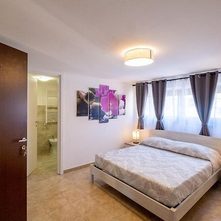 La Casa Di Lally Фиано-Романо Экстерьер фото