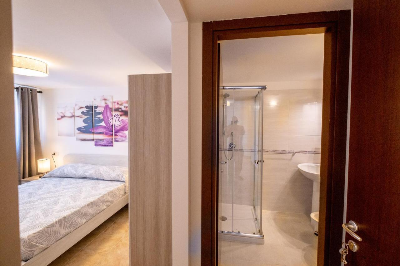 La Casa Di Lally Фиано-Романо Экстерьер фото
